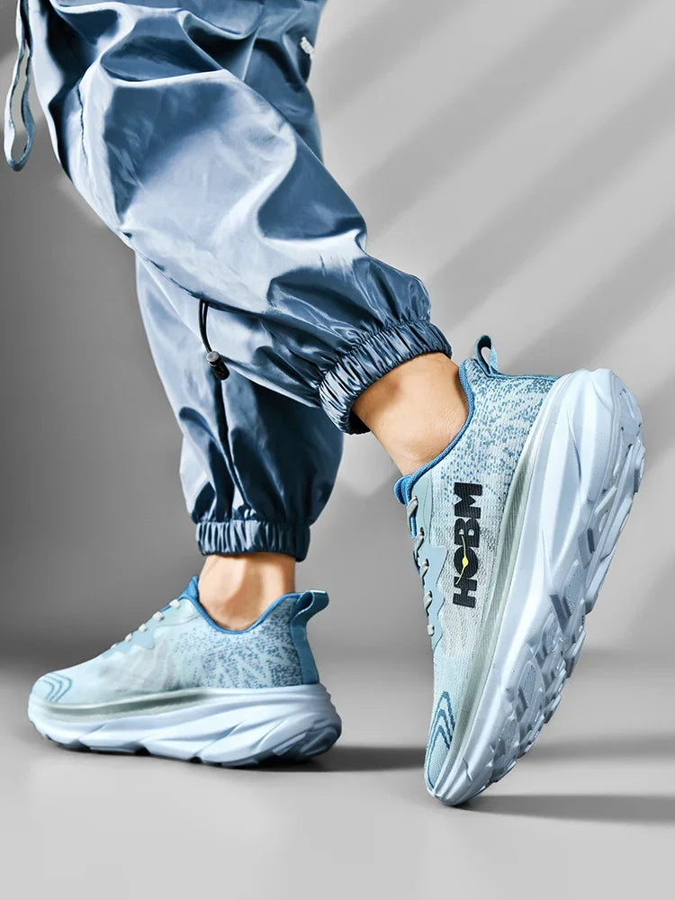 Unisex Lightweight Running Shoes – Breathable, Winter-Ready Sneakers for Gym & Outdoor Wear